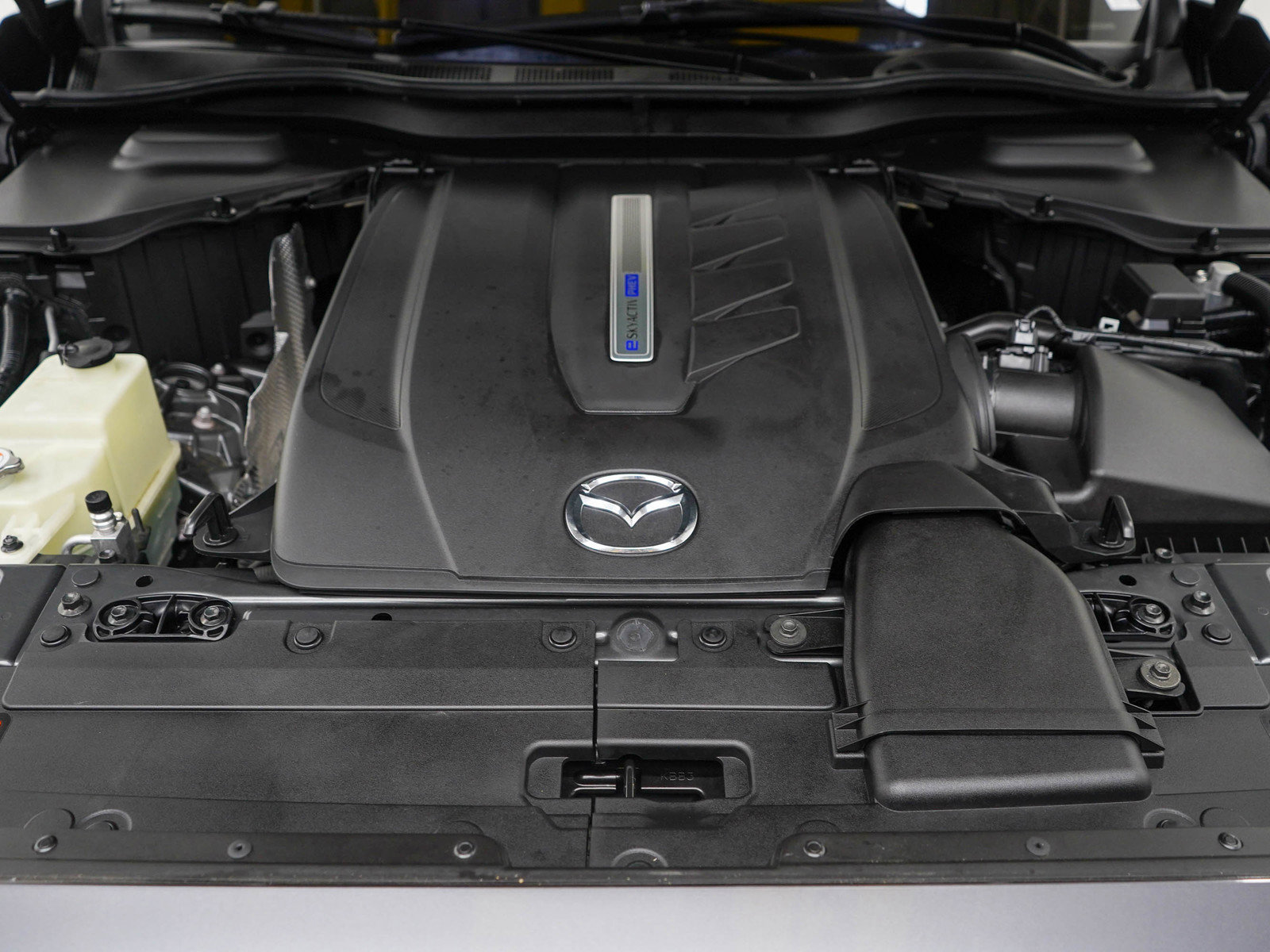 Certified 2024 MAZDA CX-90 Plug-In Hybrid w/ Preferred image 31