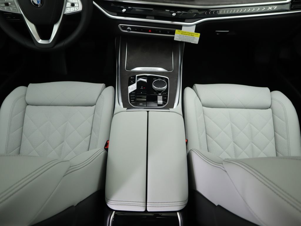 Used 2026 BMW X7 xDrive40i AWD/4WD image 18