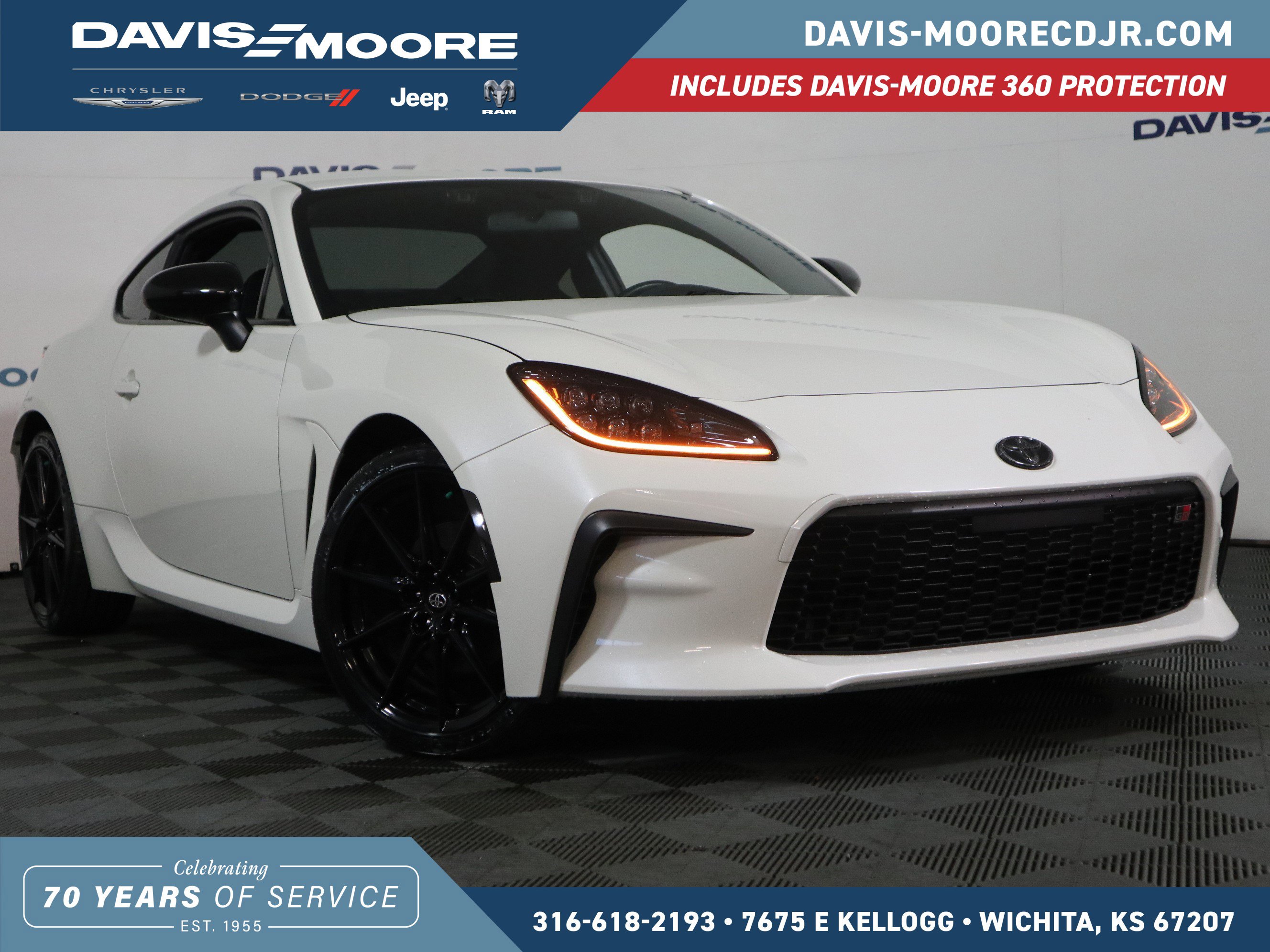 Used 2022 Toyota GR86 Premium w/ ALL Weather Mat Package (TMS) RWD image 1