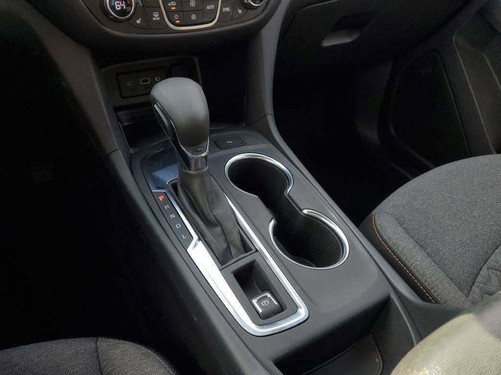 Used 2024 Chevrolet Equinox LT FWD image 19