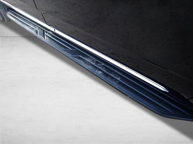 Used 2022 Cadillac Escalade ESV Premium Luxury image 8