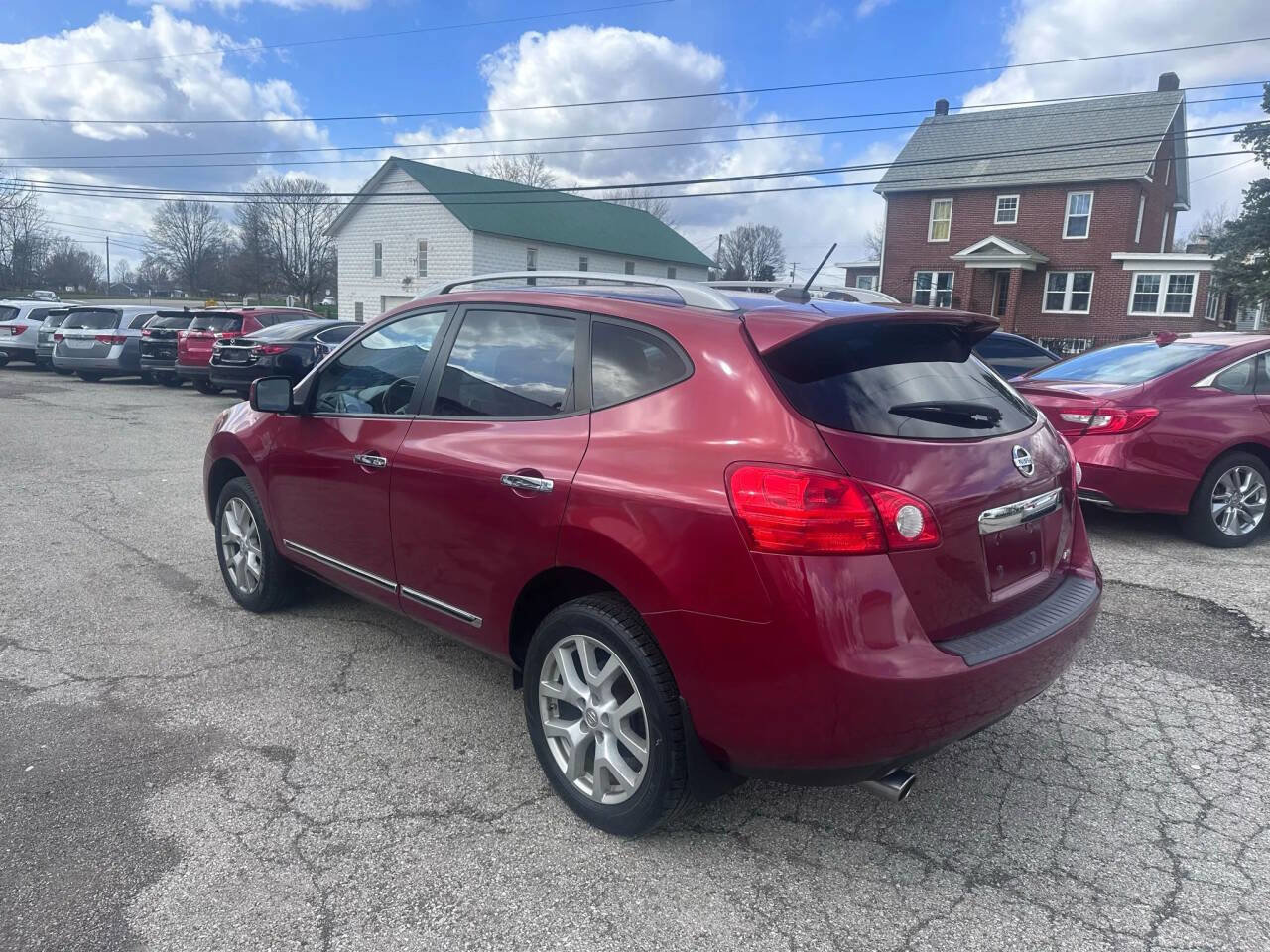 Used 2011 Nissan Rogue SV w/ SL Pkg image 8