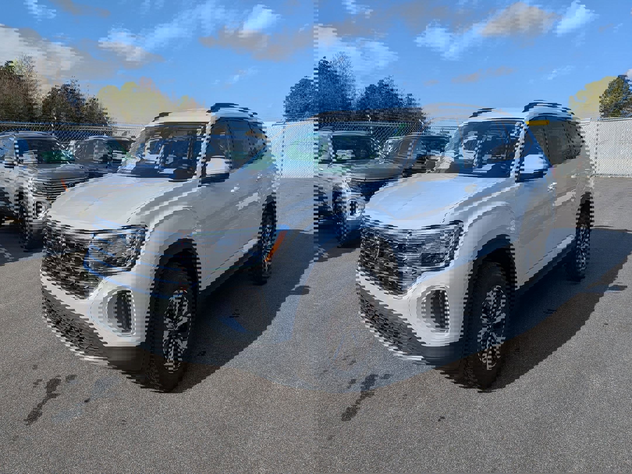 New 2026 Volkswagen Atlas SE image 7