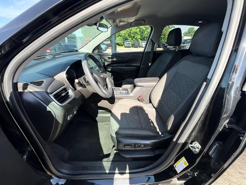Used 2018 Chevrolet Equinox LT AWD/4WD image 15