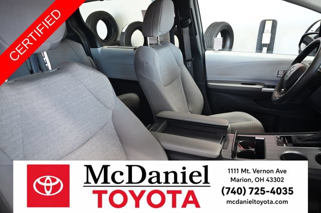 Certified 2025 Toyota Sienna LE AWD/4WD image 9