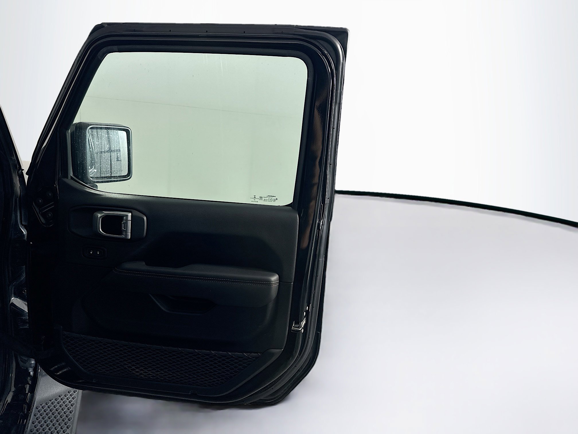 Used 2021 Jeep Wrangler Unlimited Sahara AWD/4WD image 33