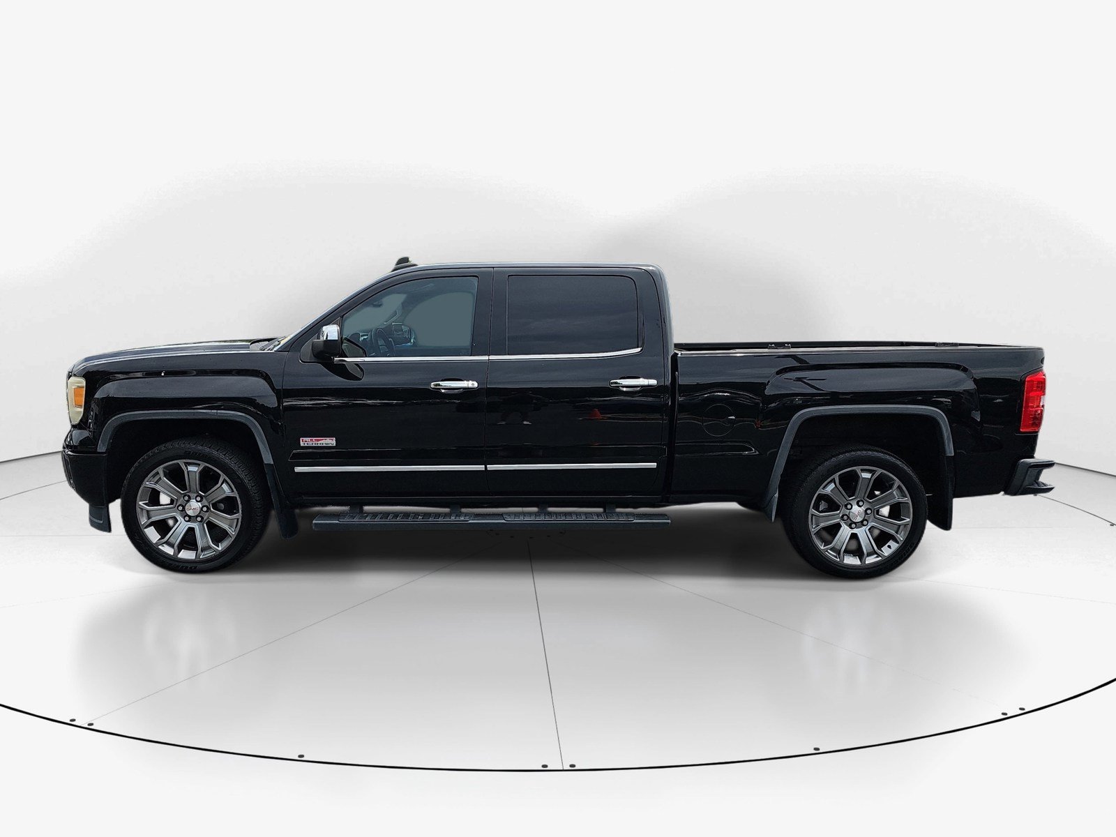 Used 2015 GMC Sierra 1500 SLE w/ All-Terrain Package AWD/4WD image 6