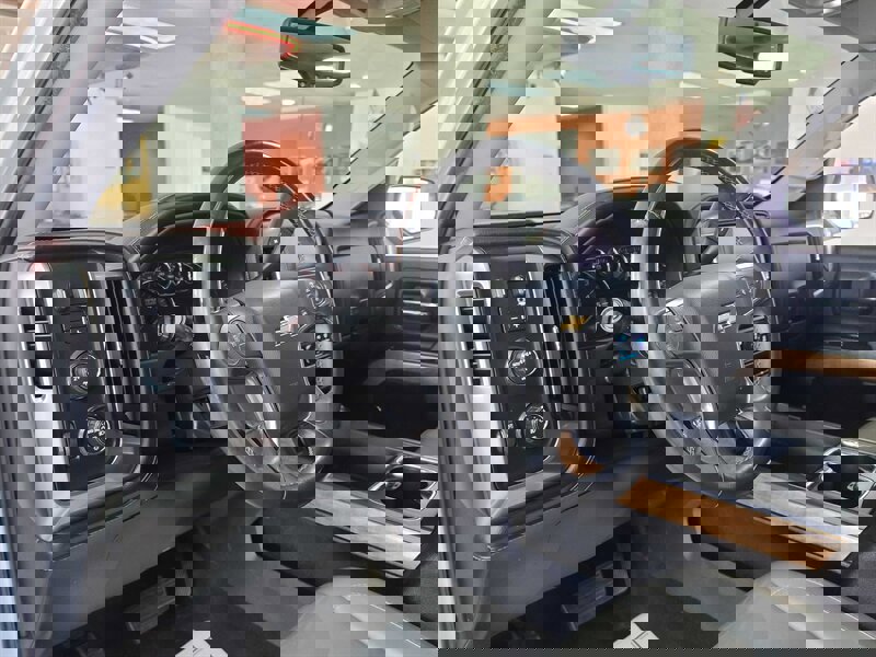 Used 2017 Chevrolet Silverado 1500 LTZ w/ Sport Package AWD/4WD image 9