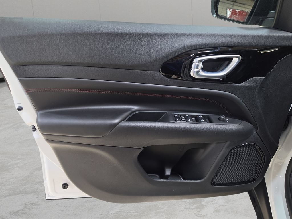 New 2026 Jeep Compass Trailhawk AWD/4WD image 12