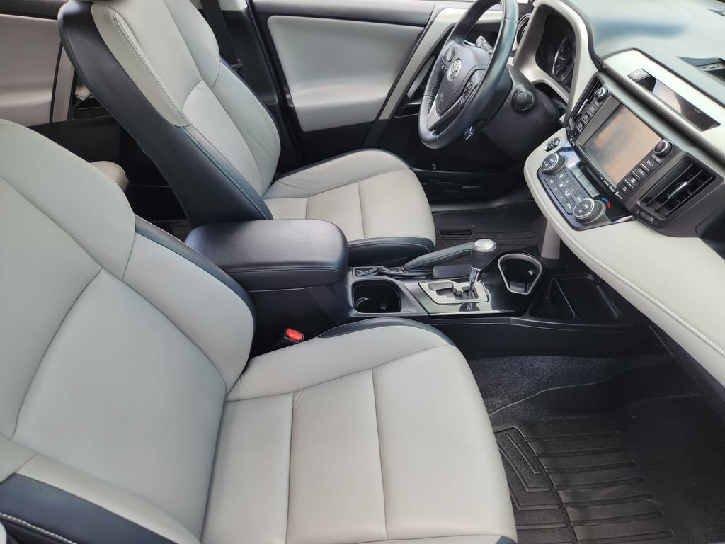 Used 2016 Toyota RAV4 Limited AWD/4WD image 13