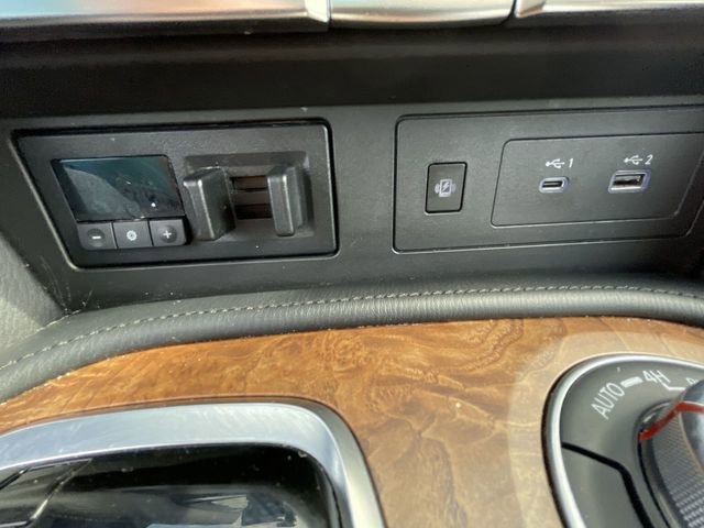 Used 2023 Nissan Armada SL w/ Captain's Chairs Package image 19