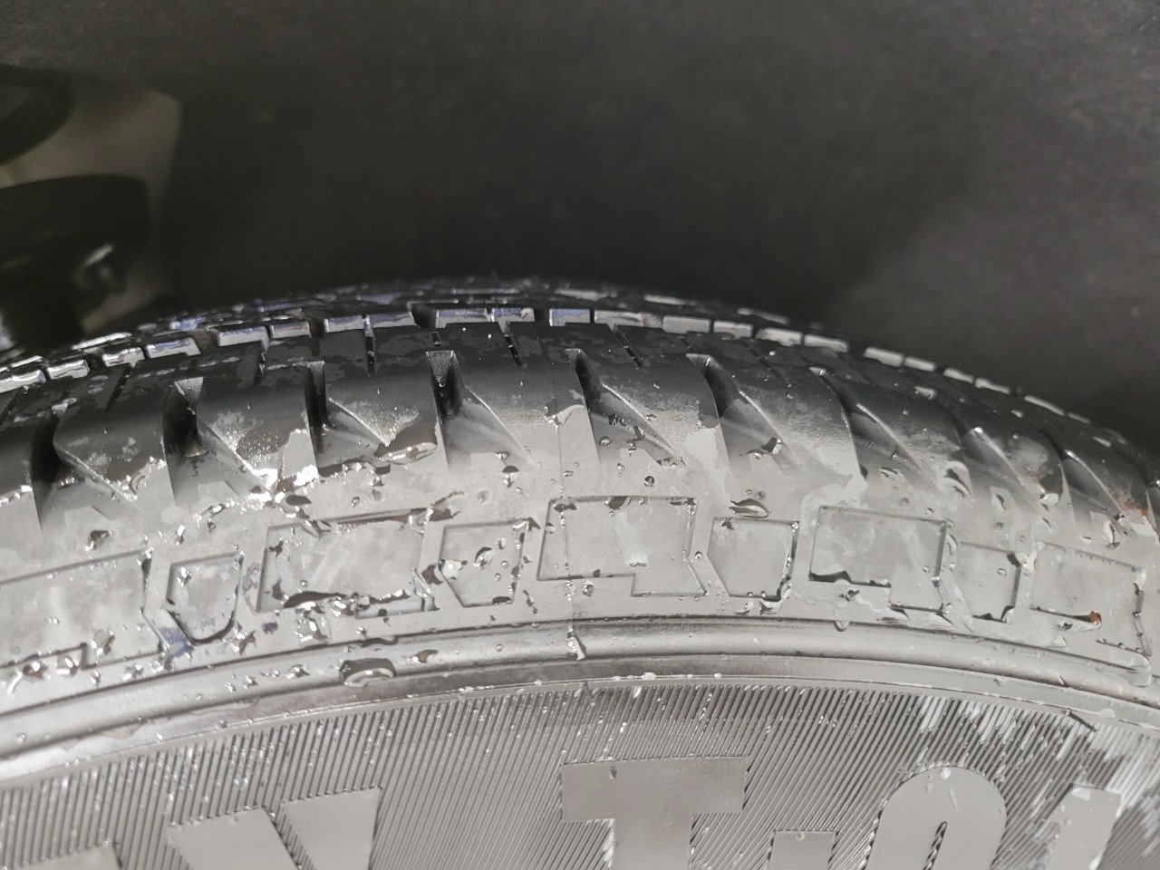 Used 2024 Chrysler Pacifica Touring-L image 4