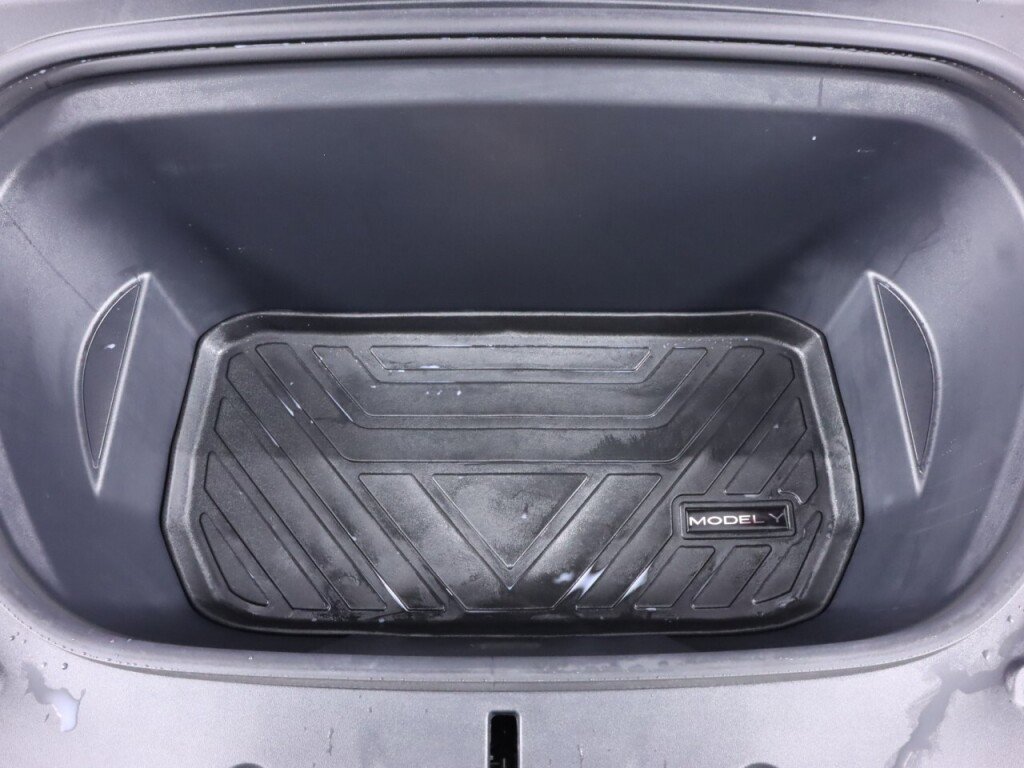 Used 2021 Tesla Model Y Long Range image 42