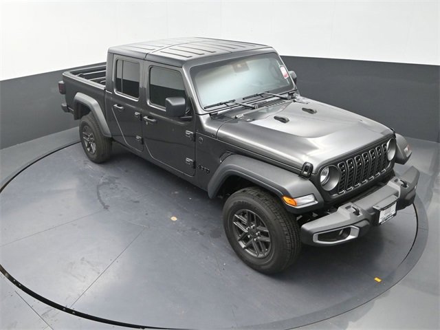 New 2025 Jeep Gladiator Sport image 9