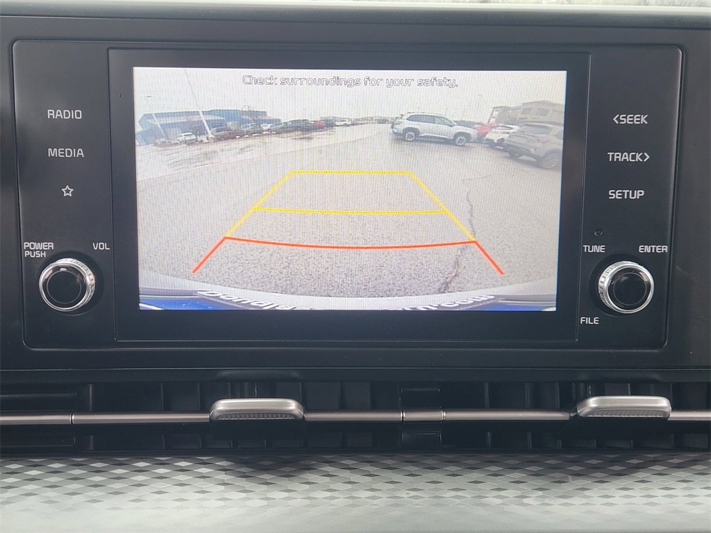 Used 2022 Kia Carnival LX image 13