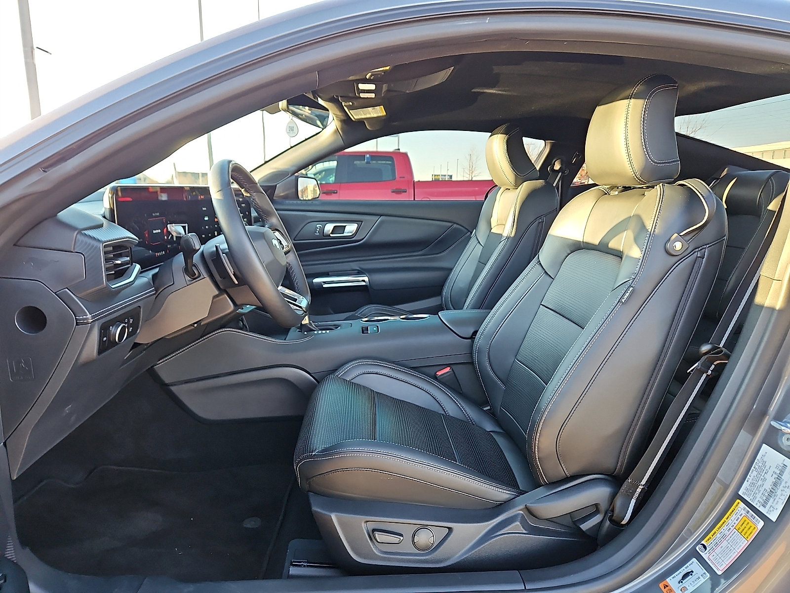 Used 2025 Ford Mustang GT Premium image 12