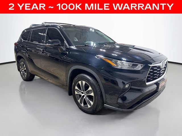 Used 2020 Toyota Highlander XLE AWD/4WD image 5