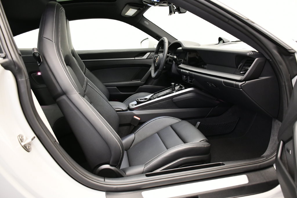 Certified 2026 Porsche 911 Carrera RWD image 47