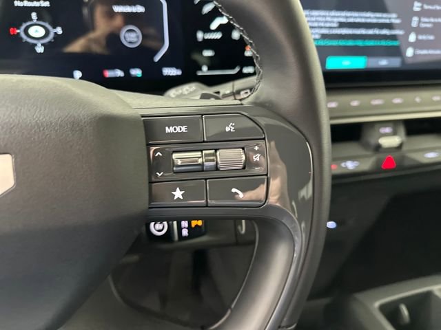 Used 2025 Kia EV9 Wind image 16