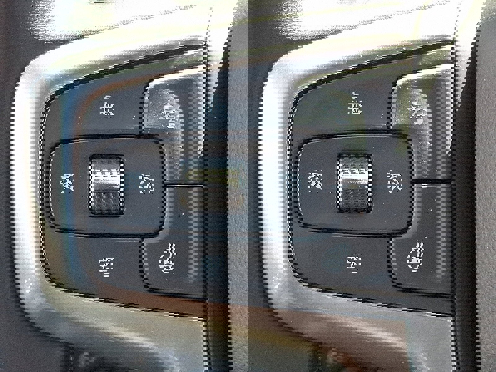 Used 2022 Chevrolet Silverado 1500 LT image 21