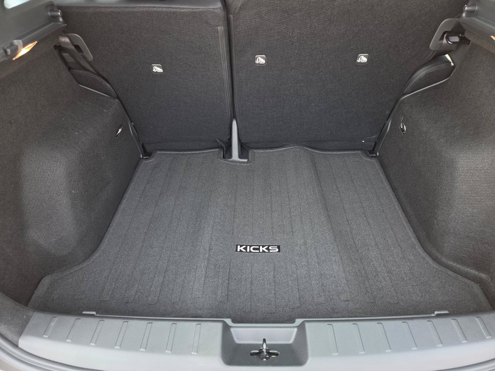New 2027 Nissan Kicks S FWD image 11