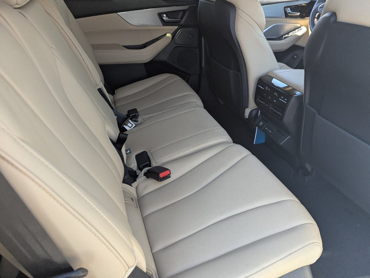 Certified 2025 Acura MDX FWD image 13