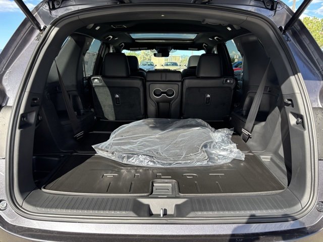 New 2025 Honda Pilot Black Edition image 32