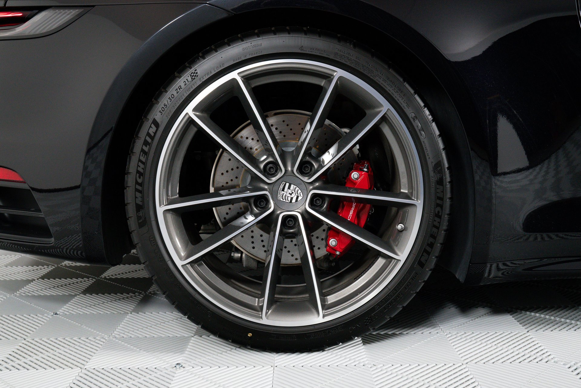 Used 2024 Porsche 911 Targa 4S w/ Premium Package image 36