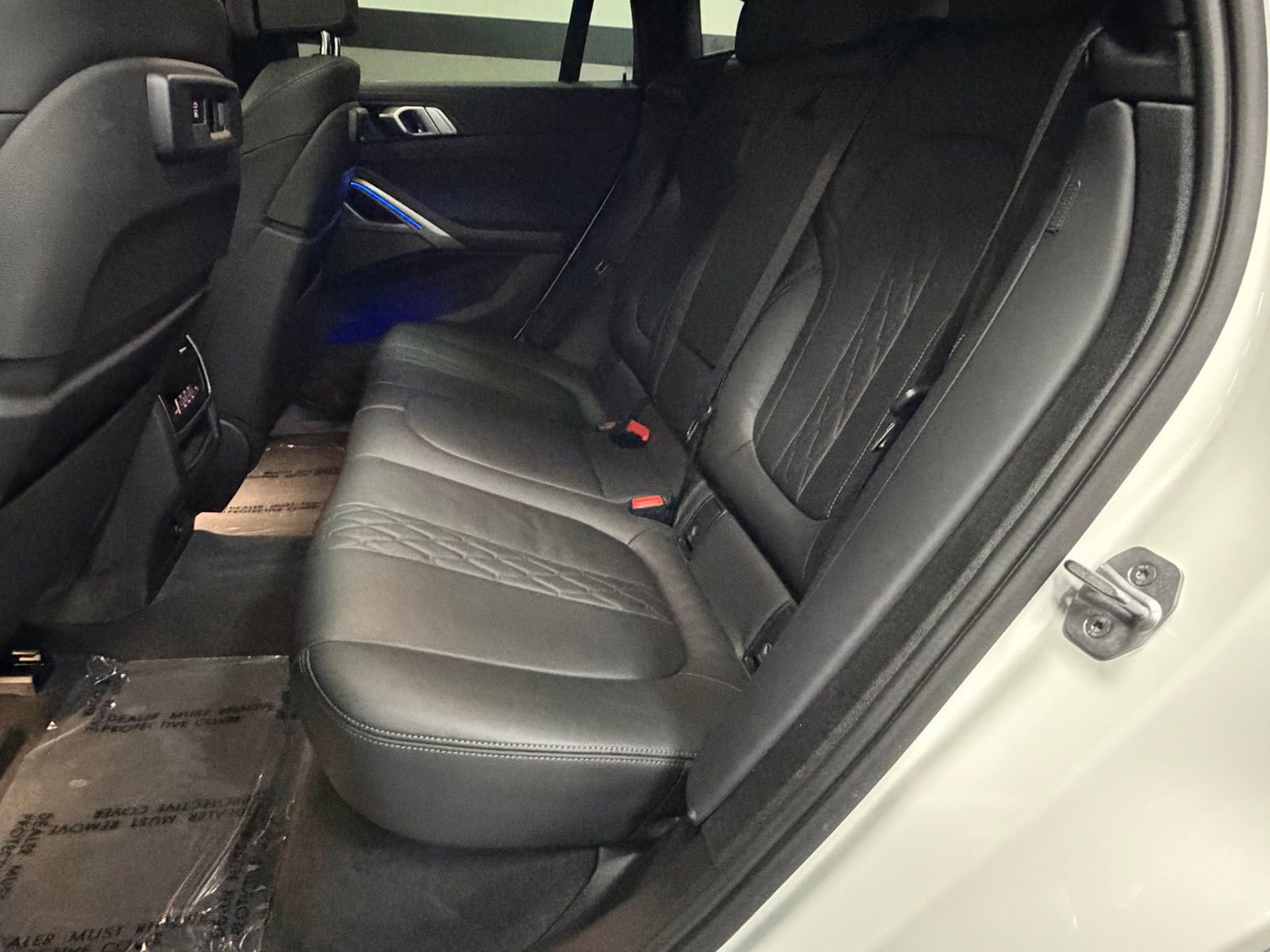 Used 2023 BMW X6 xDrive40i w/ M Sport Package AWD/4WD image 39