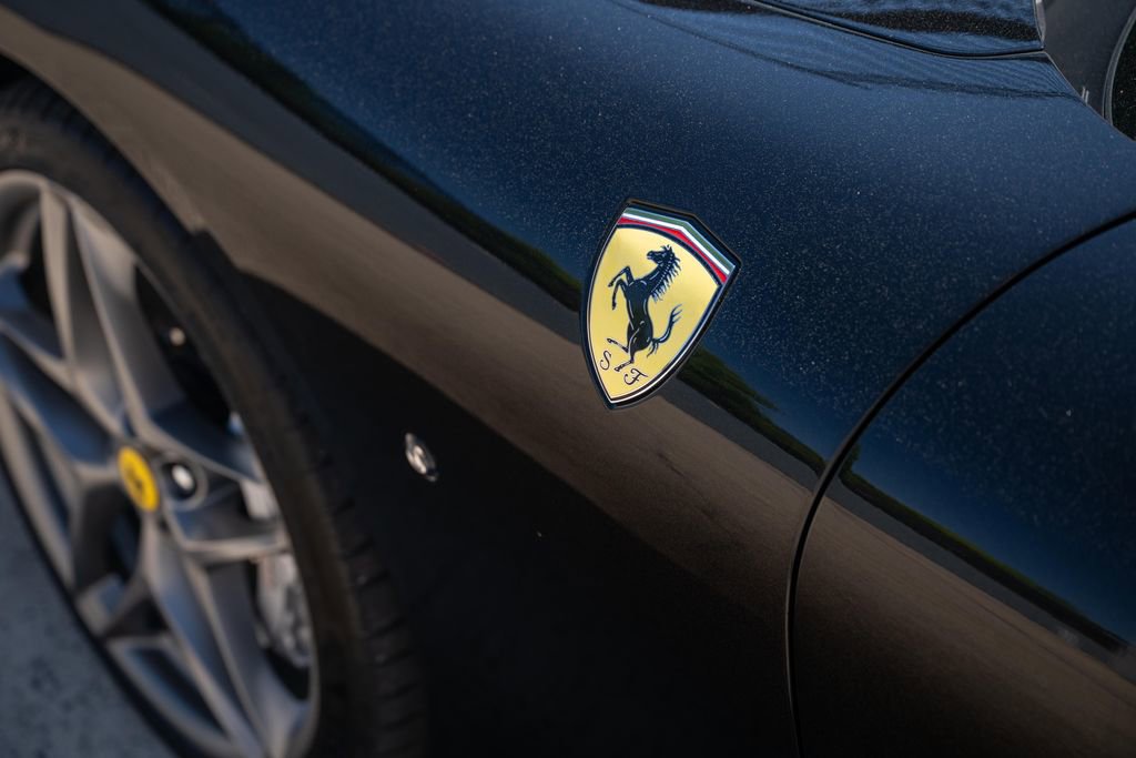 Used 2025 Ferrari Roma Spider image 19