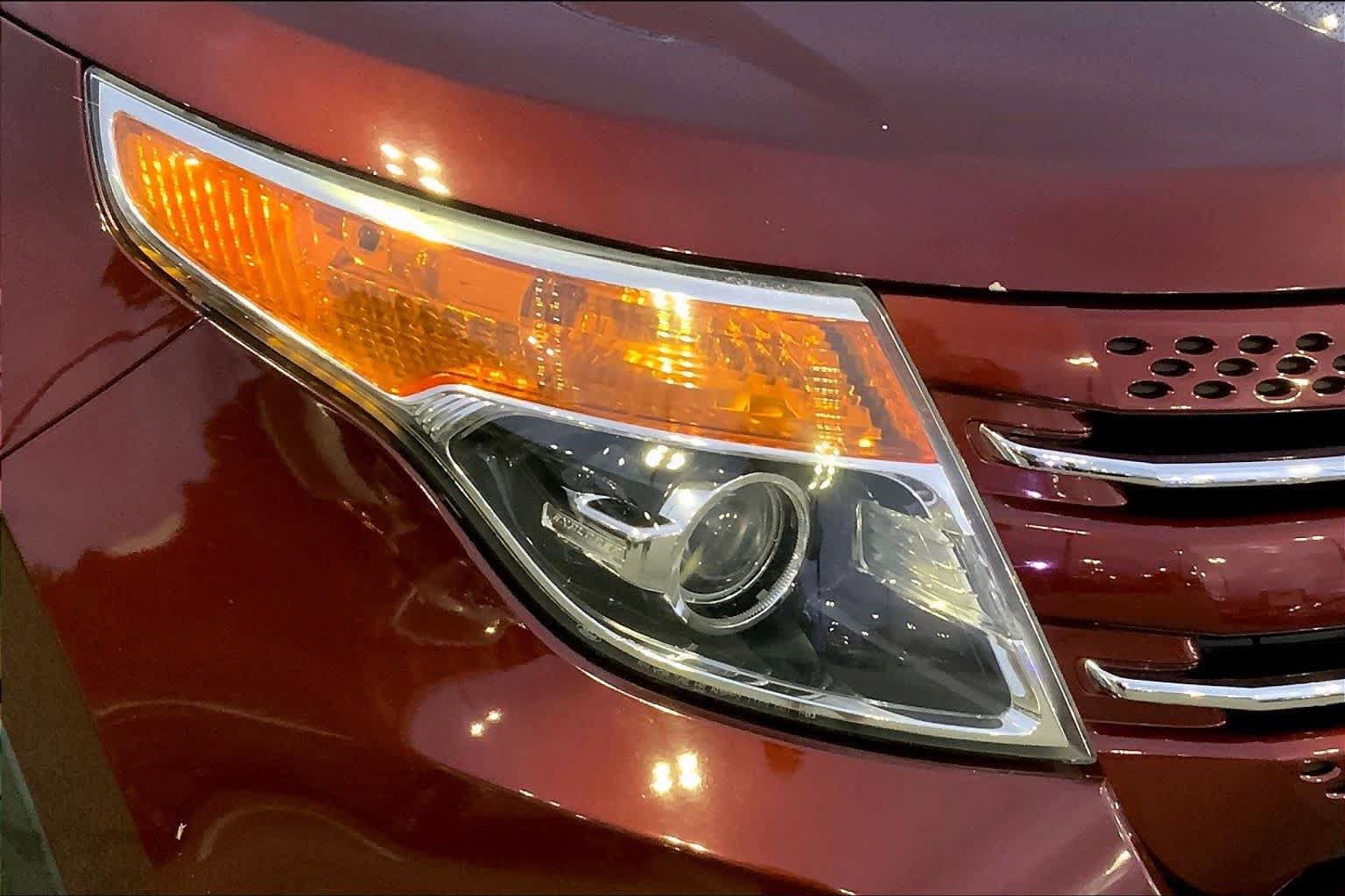 Used 2015 Ford Explorer Limited w/ Equipment Group 301A AWD/4WD image 24