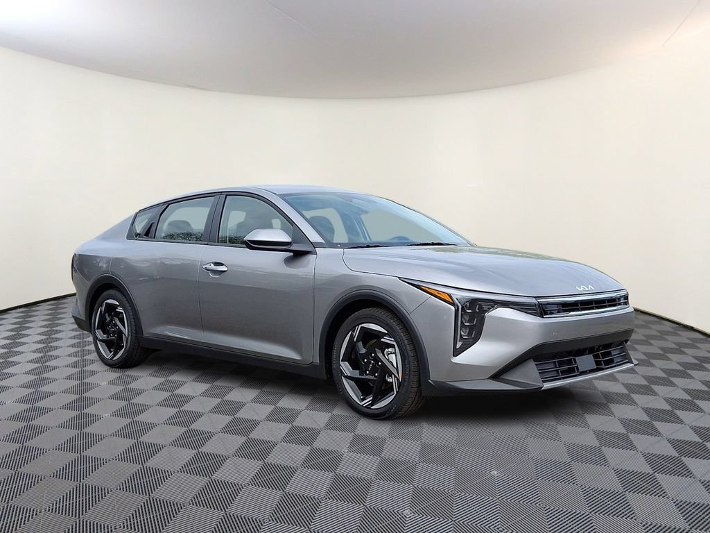 Used 2026 Kia K4 EX FWD image 1