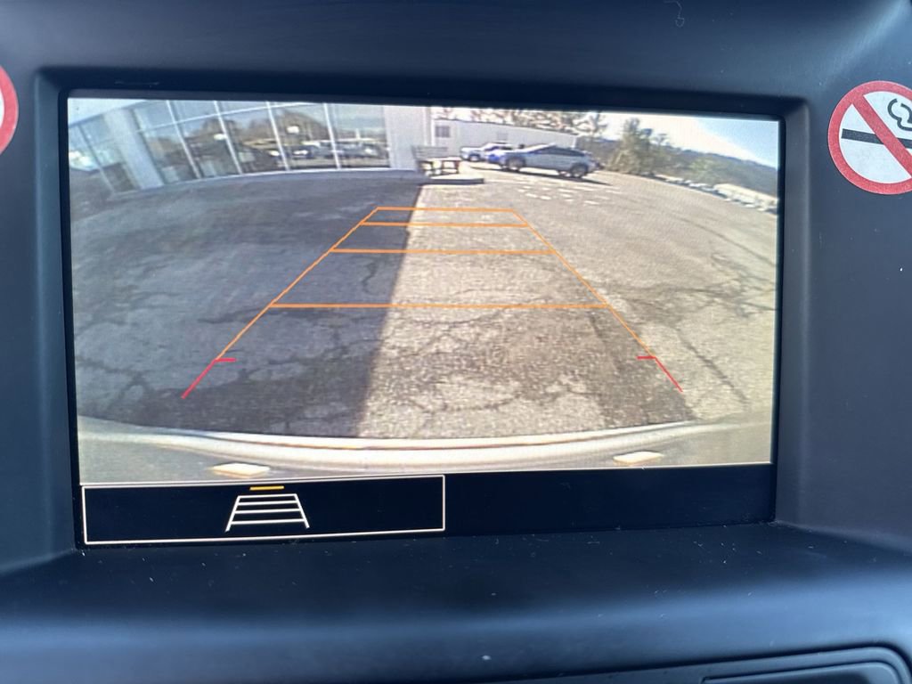 Used 2024 GMC Terrain SLE image 13