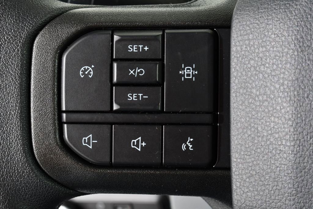 New 2025 Ford F550 4x4 SuperCab Super Duty image 36