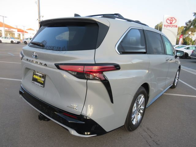 Certified 2023 Toyota Sienna XSE w/ XSE Plus Package image 10