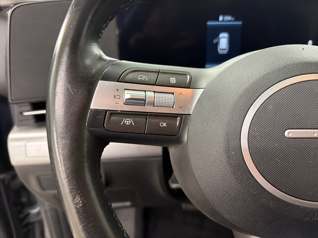 Used 2025 Hyundai Kona SEL FWD image 20