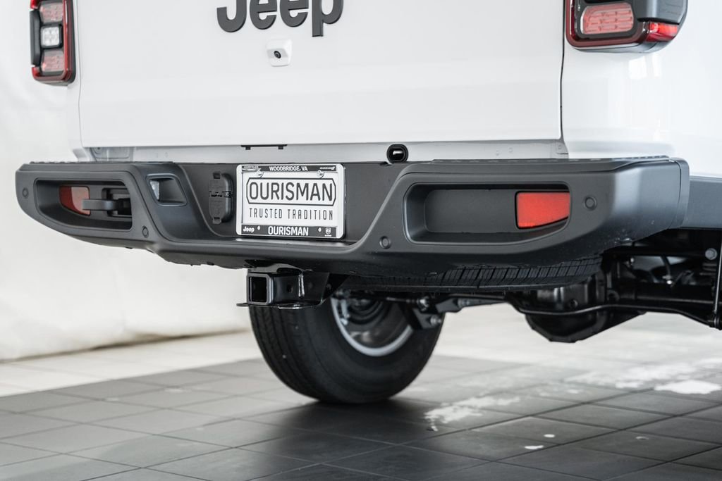 New 2025 Jeep Gladiator Sport image 7