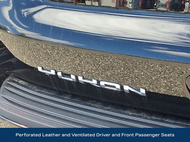 Used 2025 GMC Yukon Denali Ultimate image 37