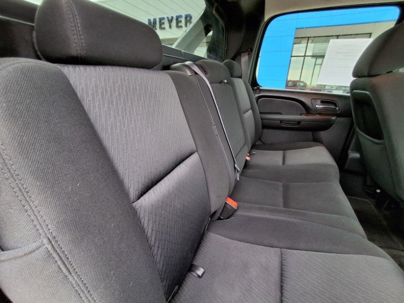 Used 2011 Chevrolet Avalanche LS w/ Convenience Package AWD/4WD image 16