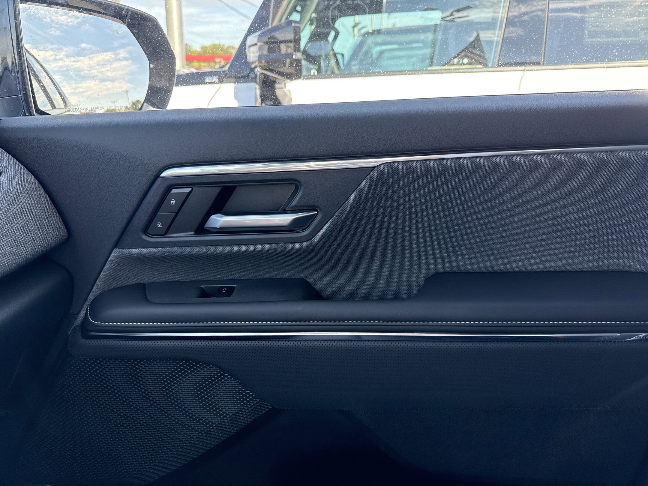 New 2026 GMC Sierra EV Elevation image 19