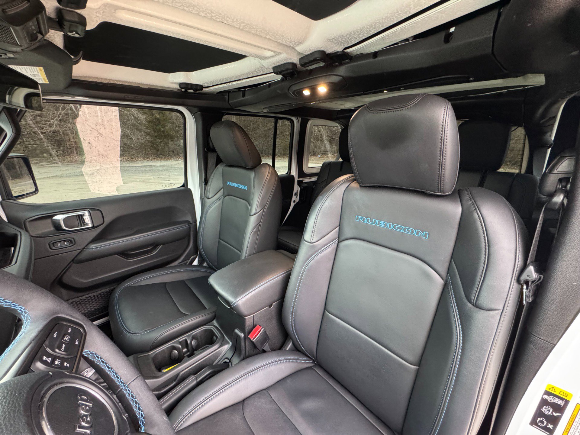 Used 2025 Jeep Wrangler Unlimited Rubicon 4xe image 11