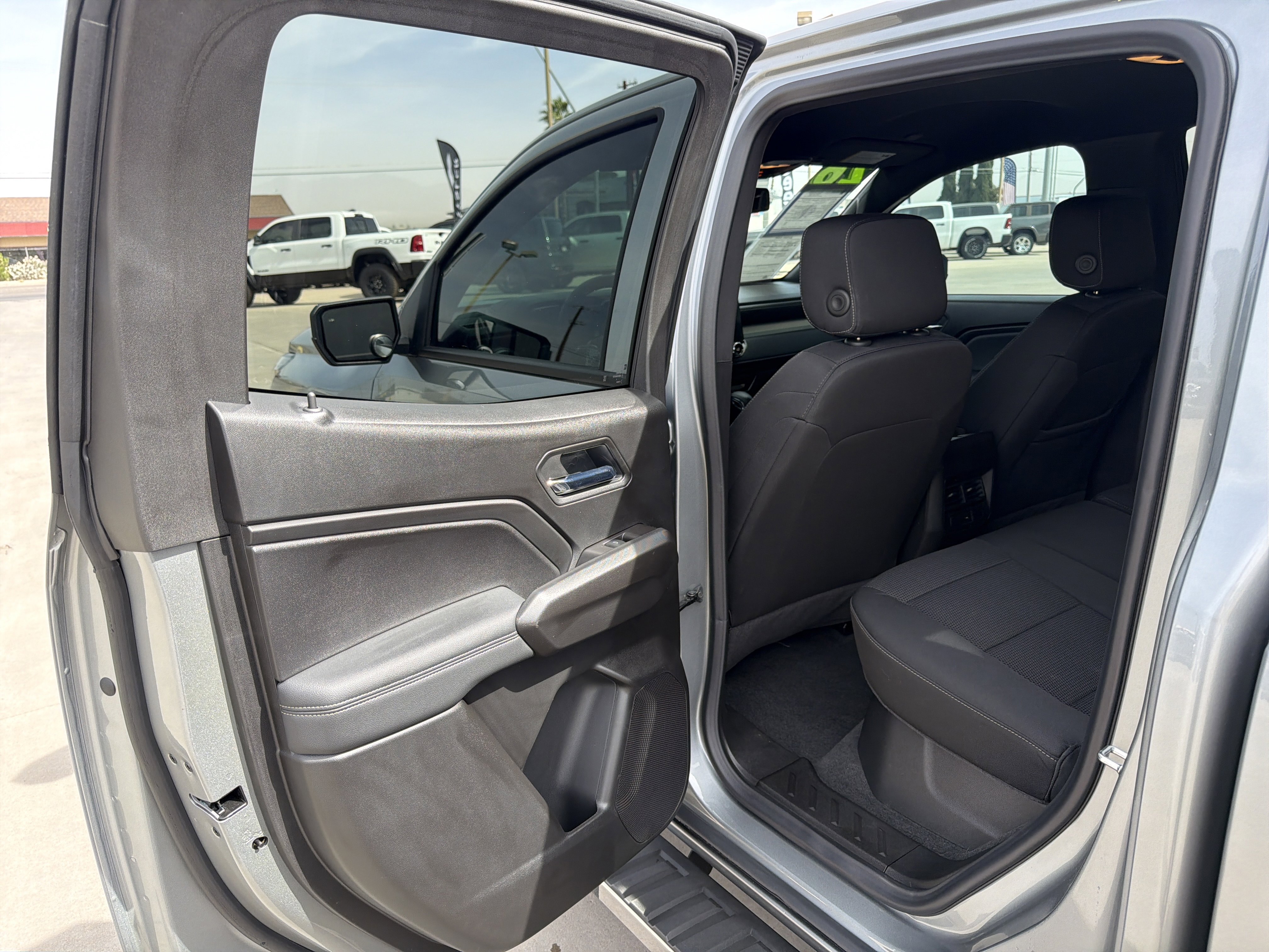 Used 2026 Chevrolet Colorado LT w/ Advanced Trailering Package image 8