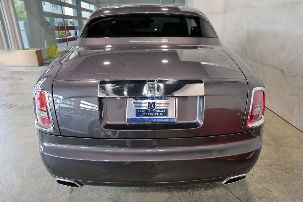 Used 2010 Rolls-Royce Phantom Coupe RWD image 8