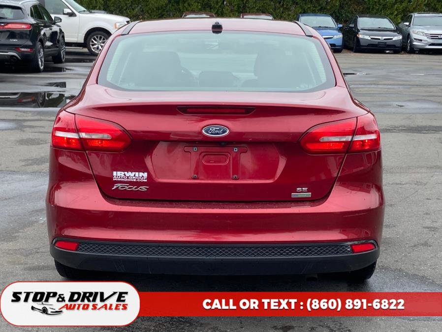 Used 2017 Ford Focus SE image 4