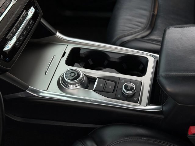 Certified 2020 Ford Explorer Platinum w/ Premium Technology Package AWD/4WD image 29