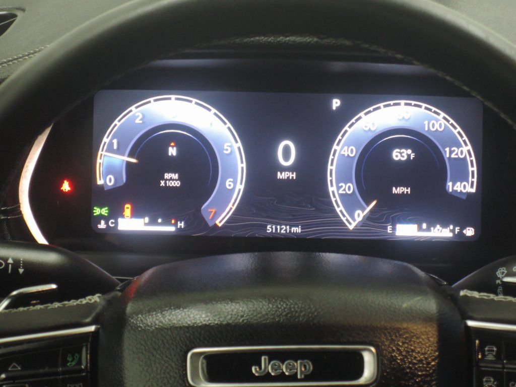 Used 2024 Jeep Grand Cherokee L Limited AWD/4WD image 12