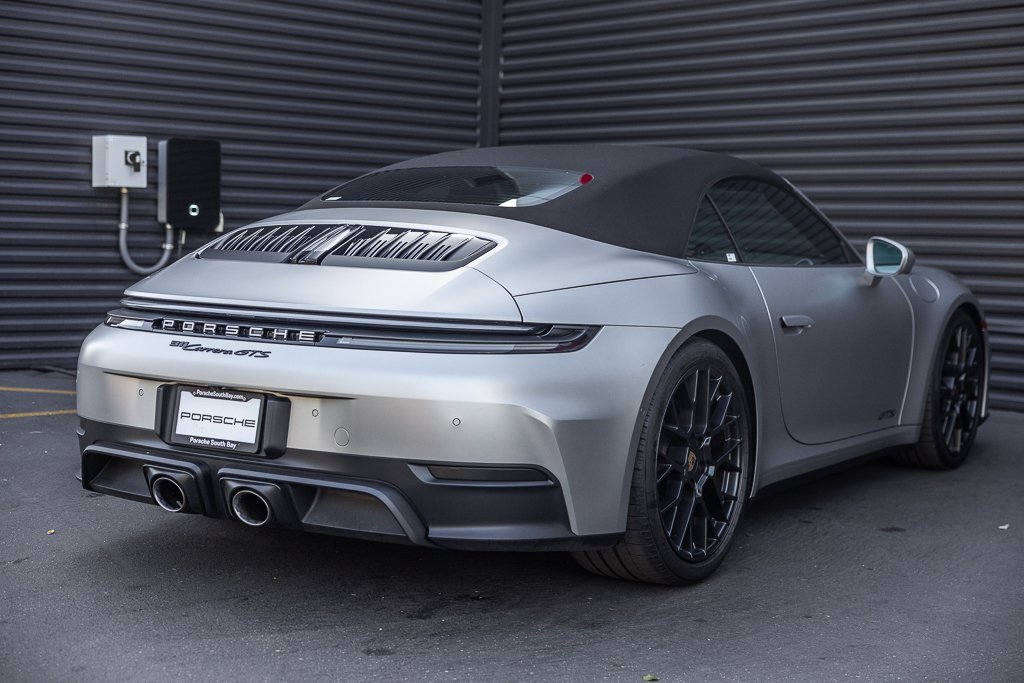Used 2025 Porsche 911 Carrera GTS image 9