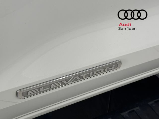 Used 2024 GMC Canyon Elevation w/ Elevation Premium Package AWD/4WD image 8