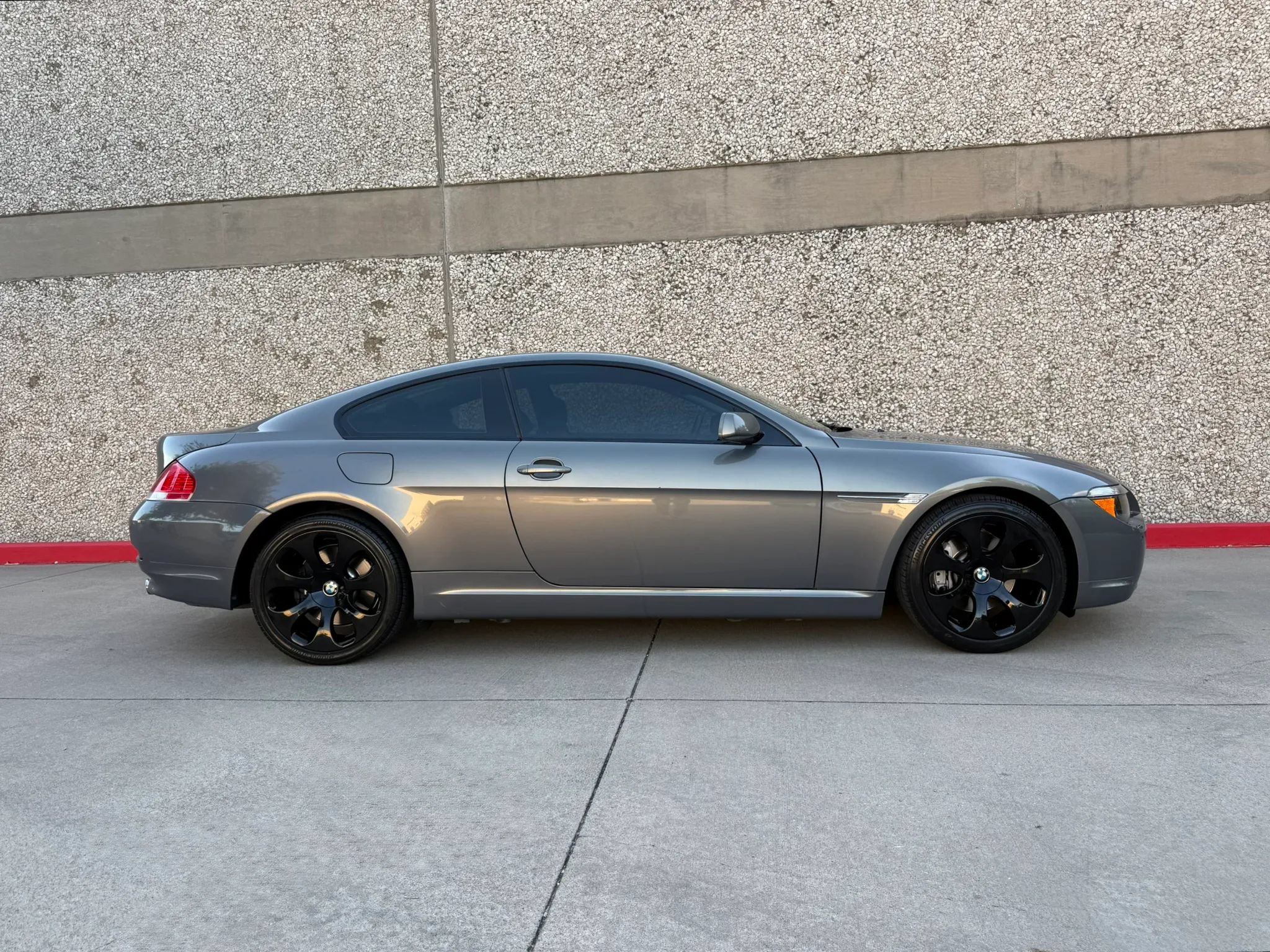 Used 2007 BMW 650i Coupe RWD image 6