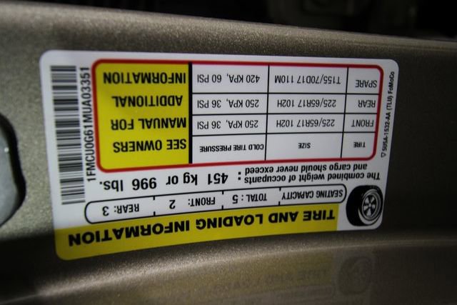 Used 2021 Ford Escape SE image 35